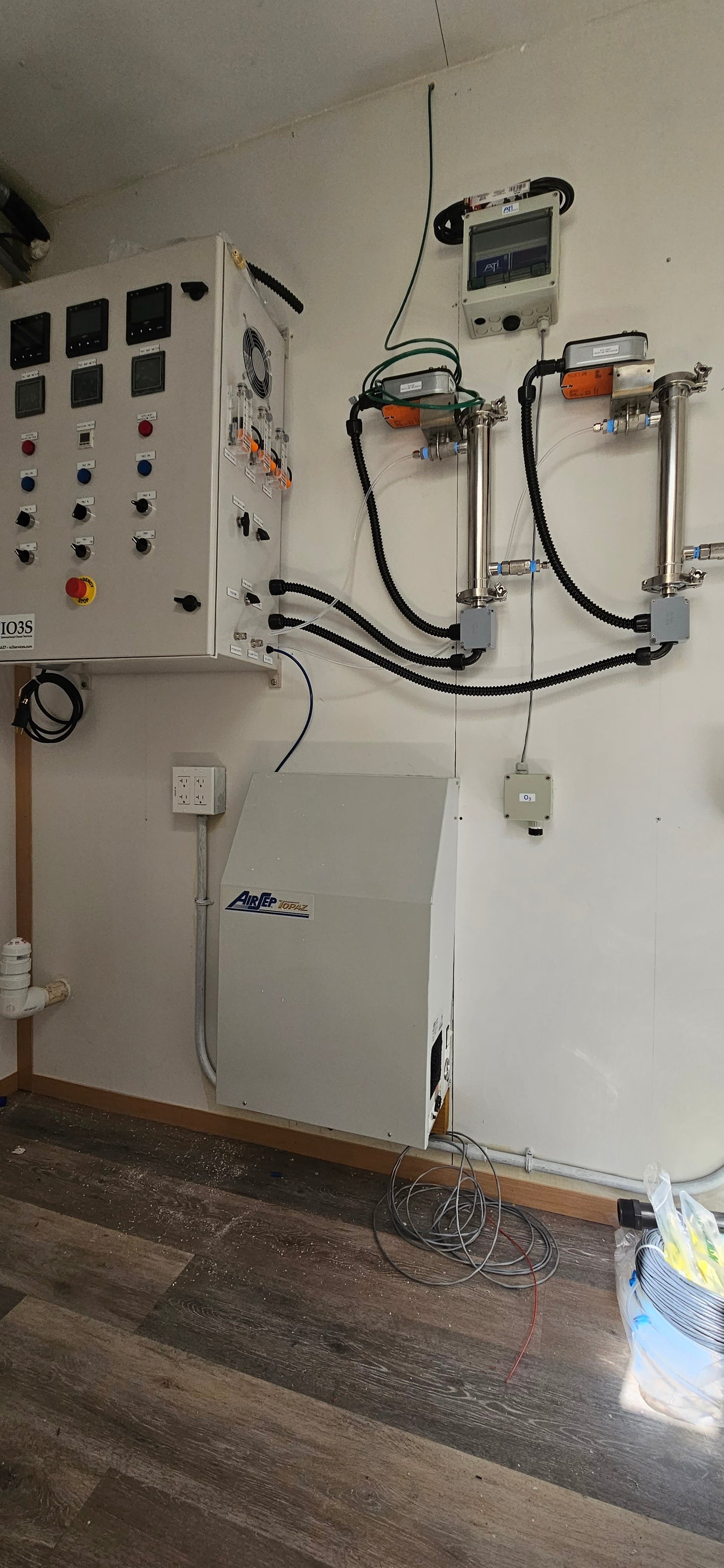 Triple 10 gph with O2 Concentrator, Backflow Preventers & Ambient Monitor